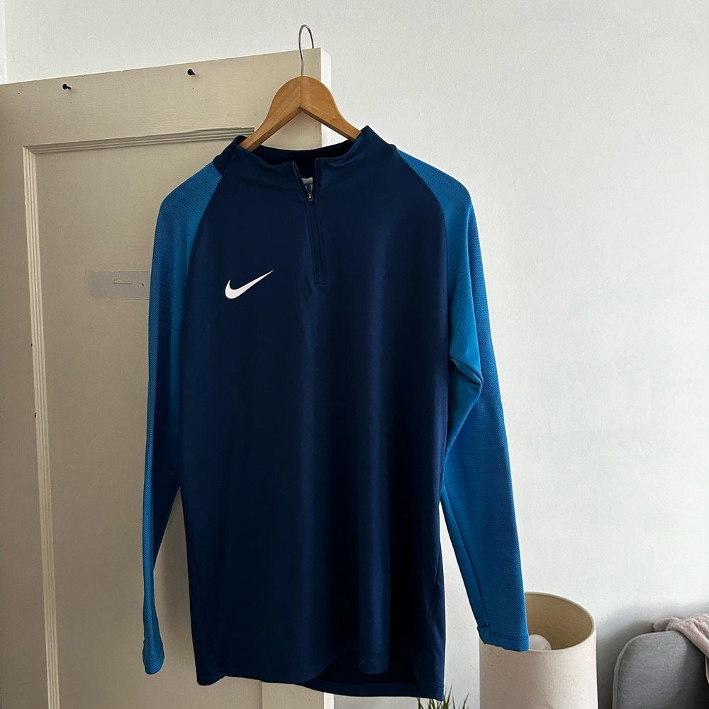 Blue Nike 1/2 Zip L
